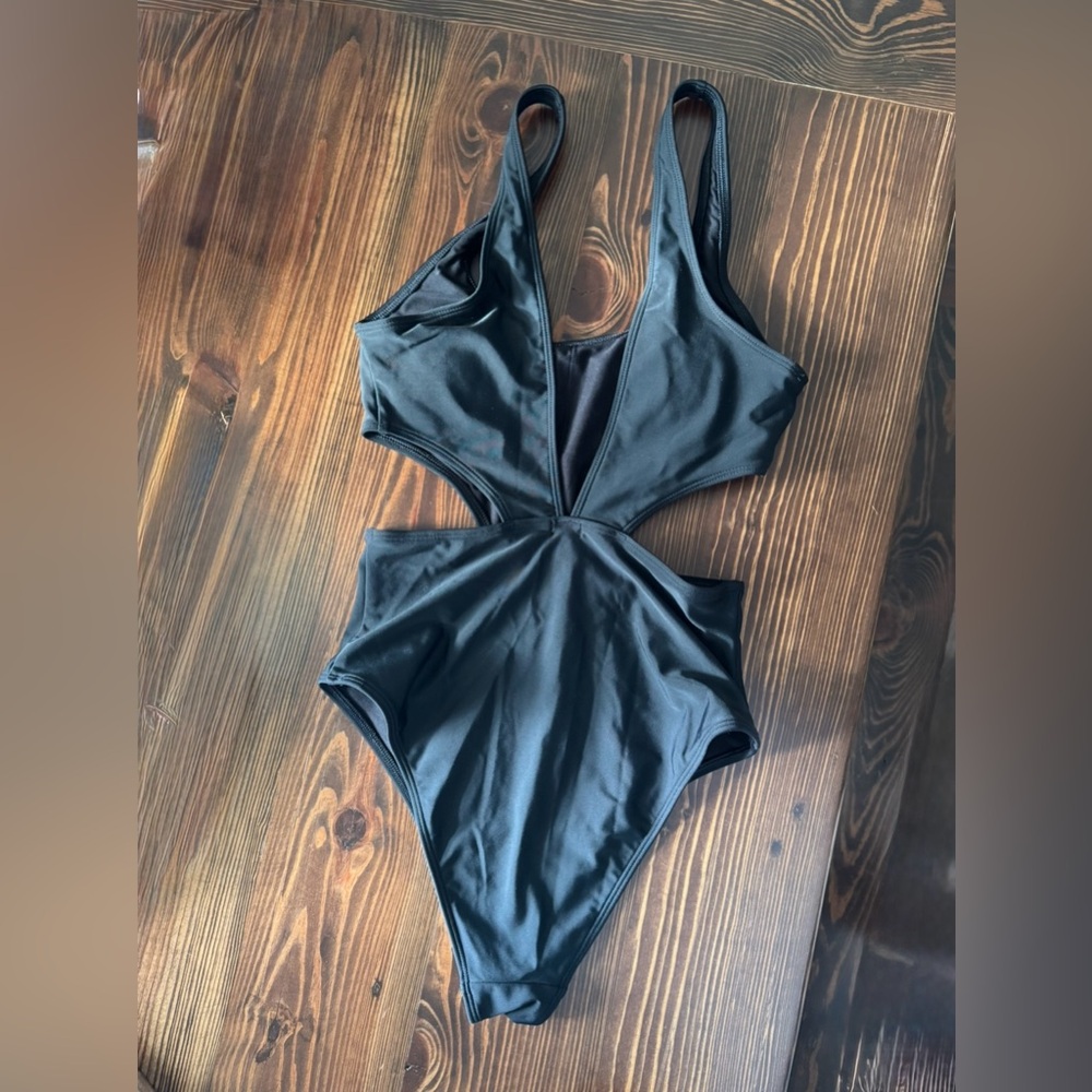 Black aerie Swimsuit - small - Picture 2 of 3